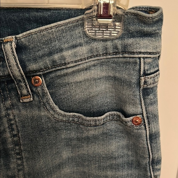 GAP Blue Ankle Cropped Jeans with Distressed Details - Picture 4 of 10